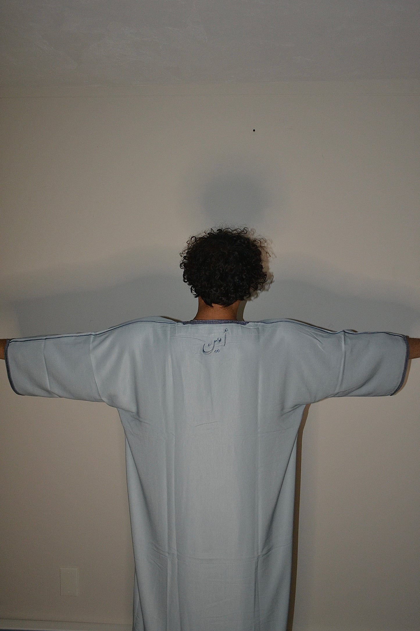 The Amine Thobe - Minimal Line